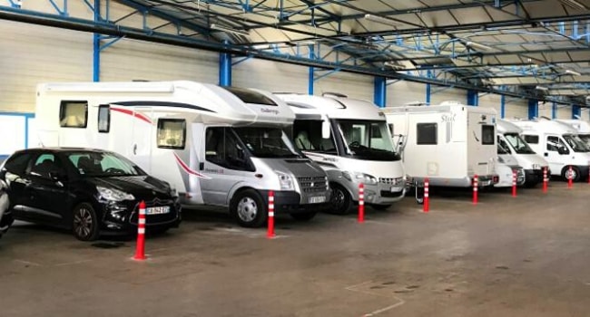 Quelle solution d’hivernage choisir pour abriter son camping car ?